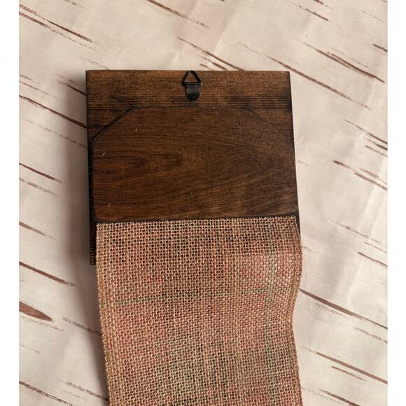 Holiday Christmas Card Holder Red Santa Wooden Topper Plaid Burlap Ribbon - Picture 3 of 4